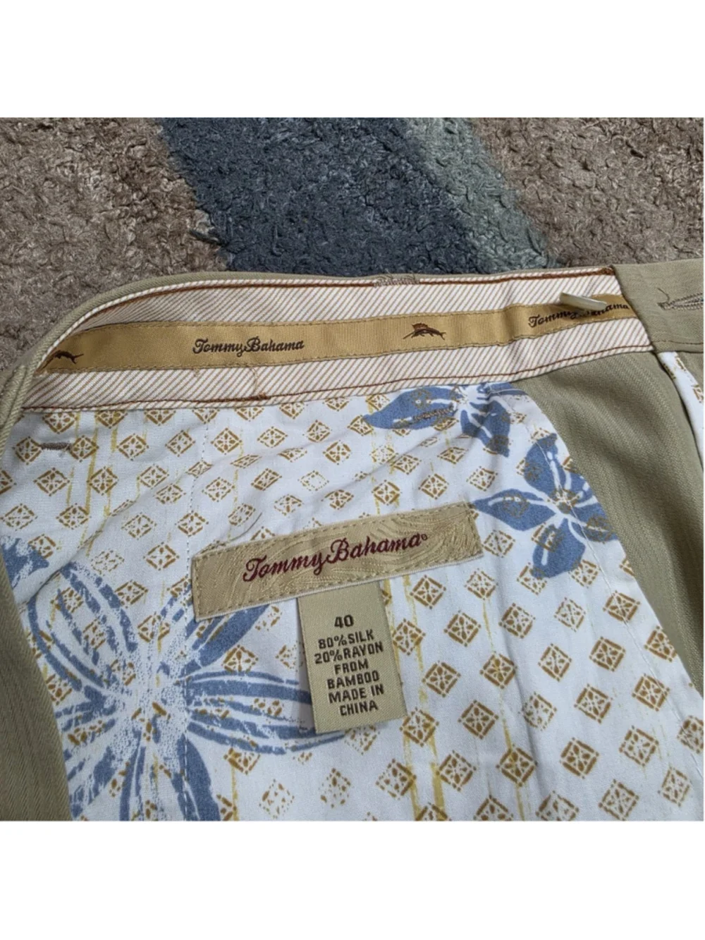 Tommy Bahama Mens Shorts 40 Khaki Beige Pleated High Rise Silk Rayon